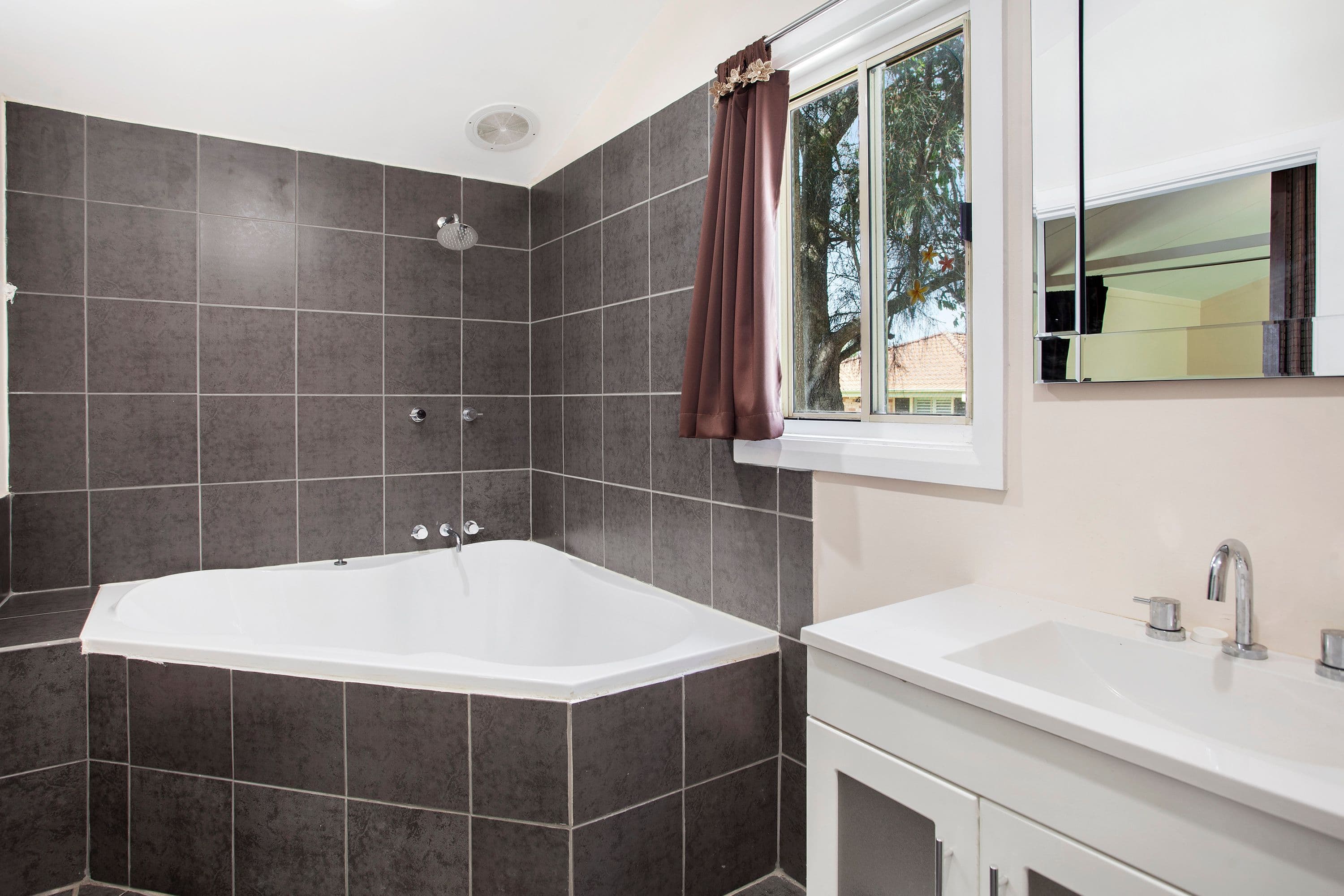 32 Platypus Road, Berkeley Vale - Thumbnail 4