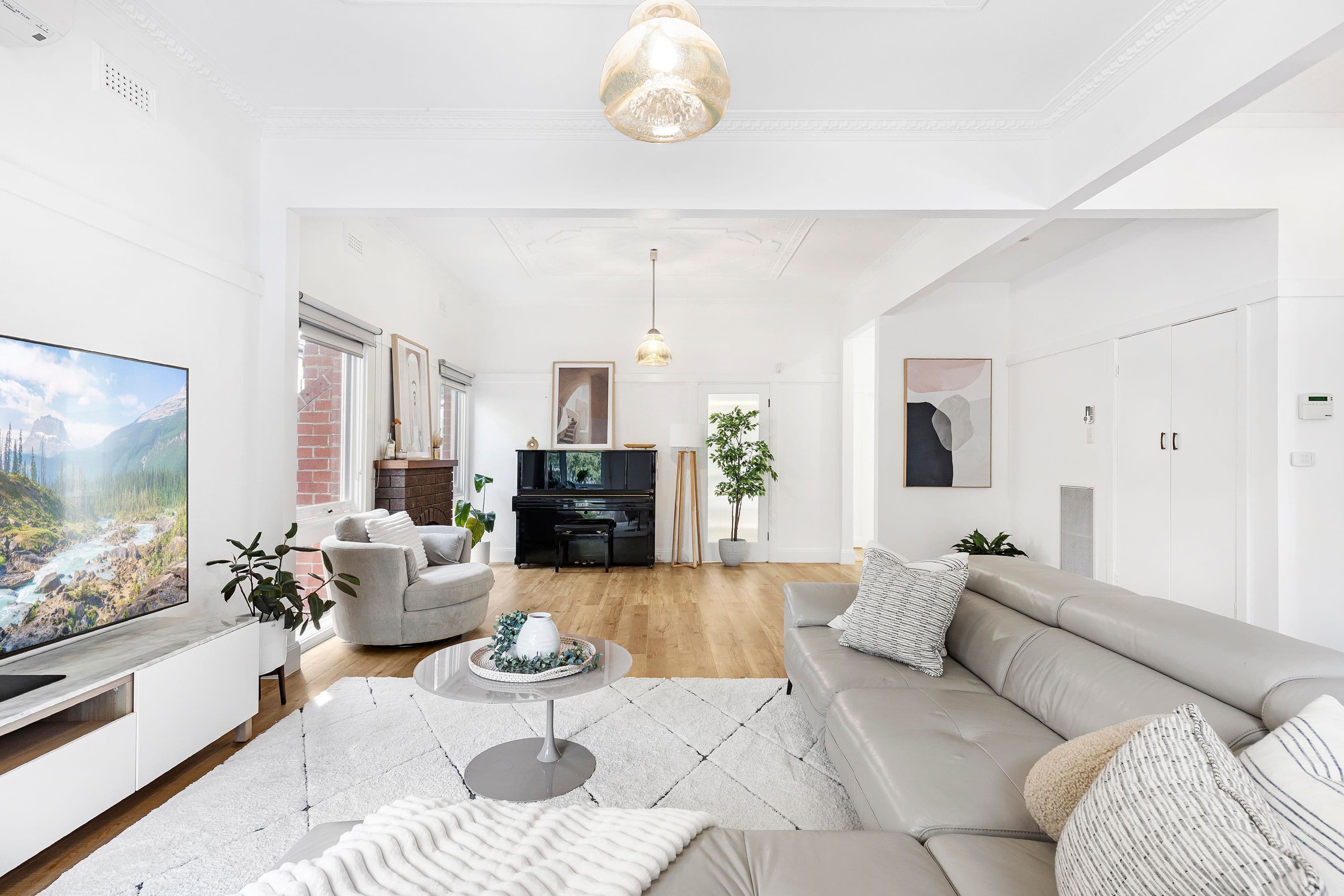 19 Clota Avenue, Box Hill VIC 3128, Box Hill - Thumbnail 2