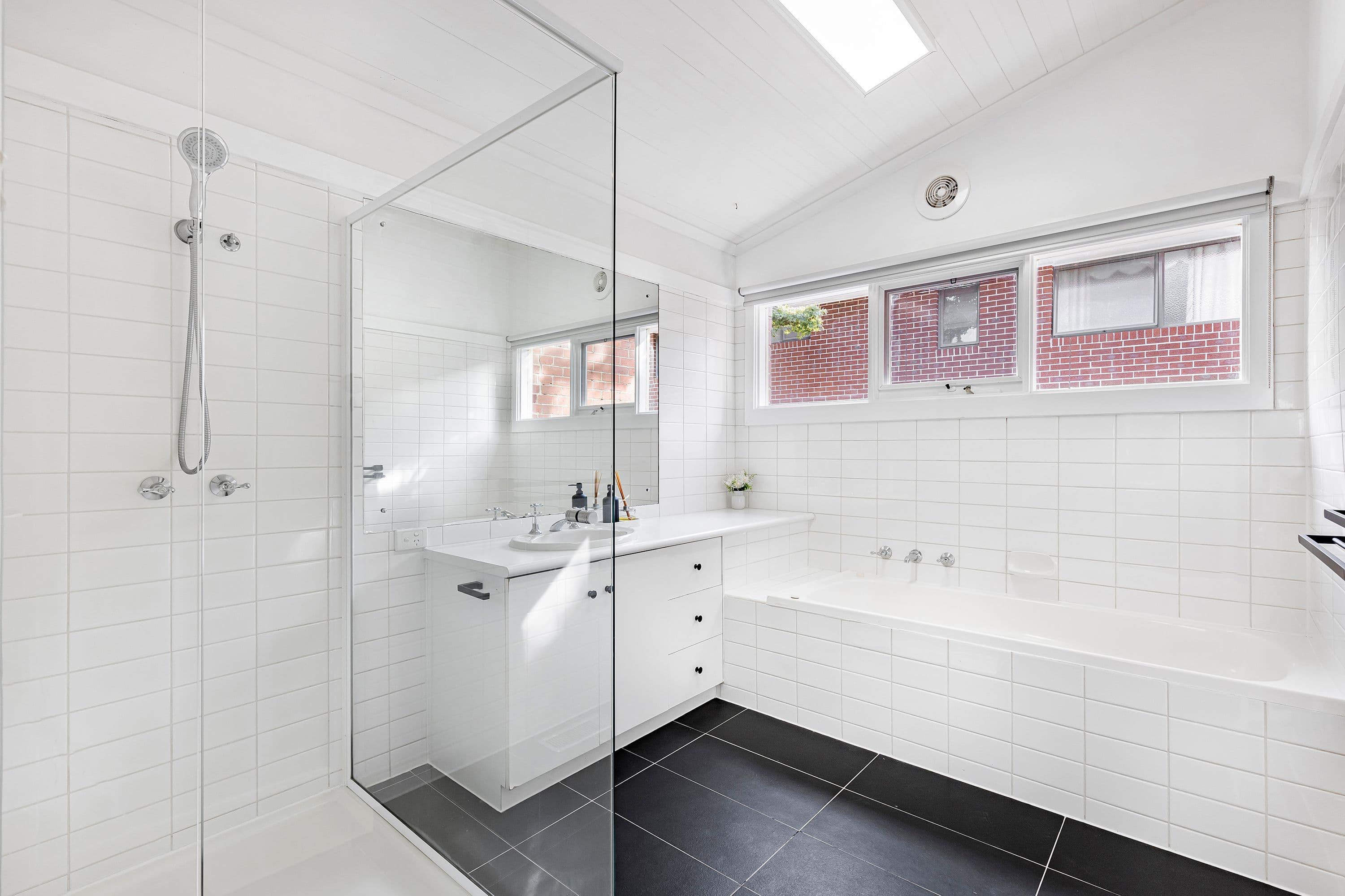 19 Clota Avenue, Box Hill VIC 3128, Box Hill - Thumbnail 8