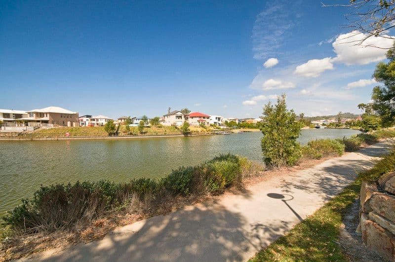4 Waimea Drive, VARSITY LAKES QLD 4227, Varsity Lakes - Thumbnail 2