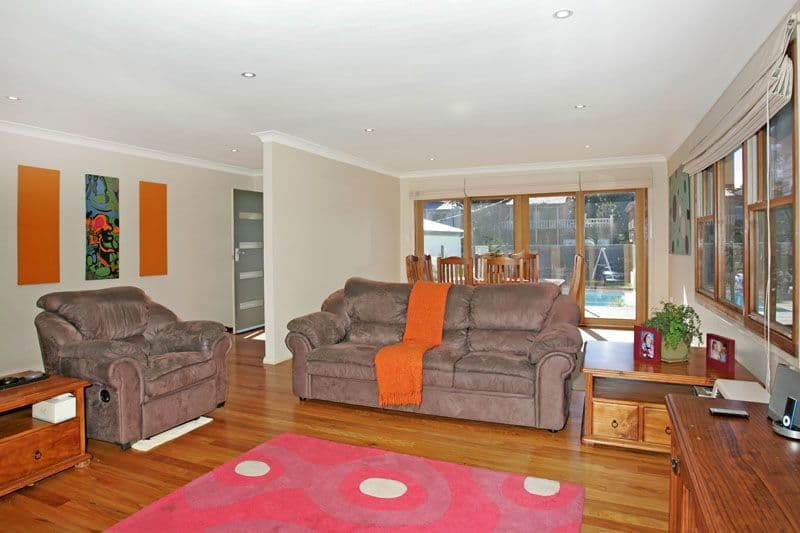 4 Hinemoa Avenue, KILLARNEY VALE NSW 2261, Killarney Vale - Thumbnail 5