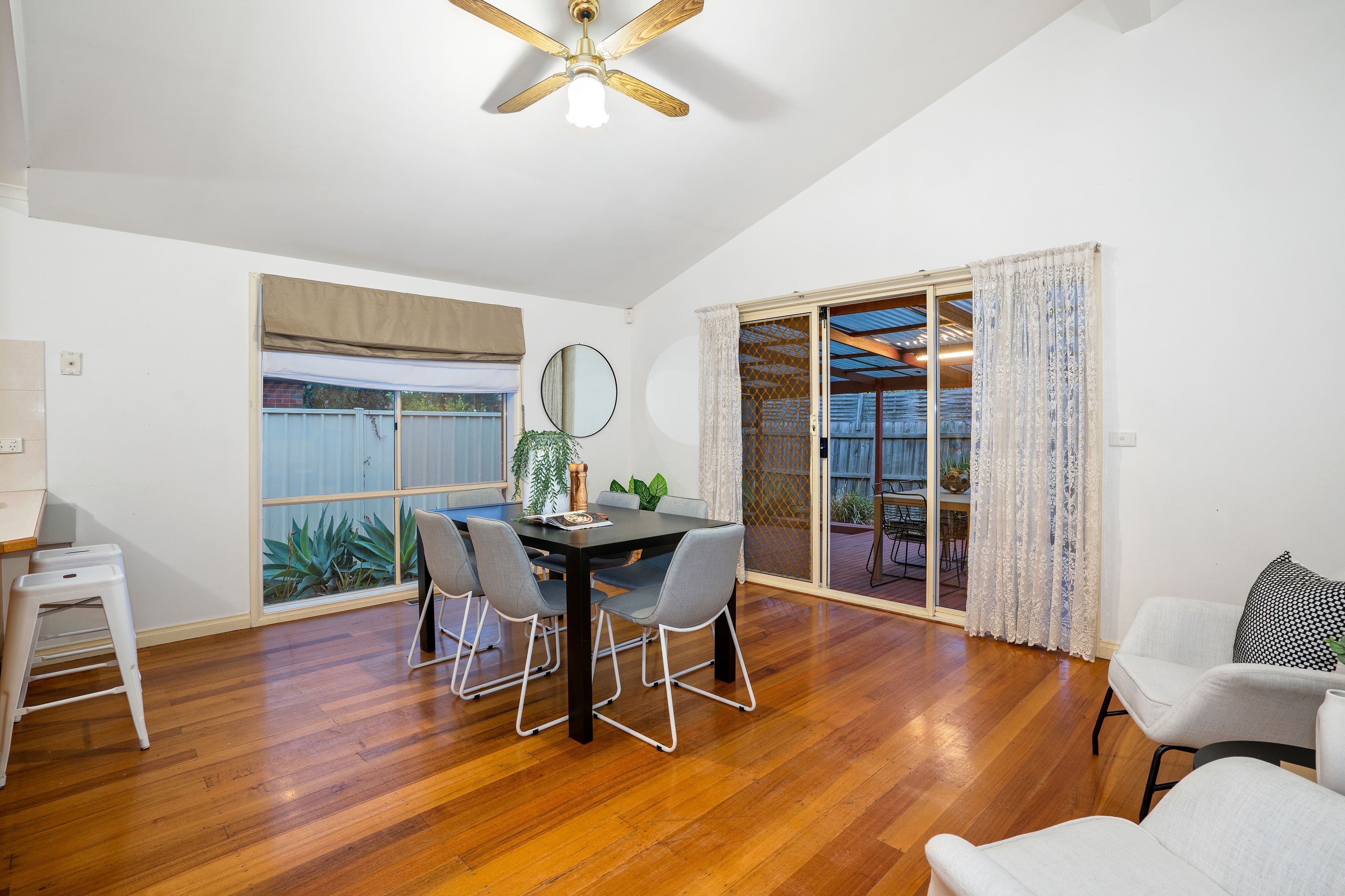 1 Eccles Close, Mill Park VIC 3082, Mill Park - Thumbnail 5