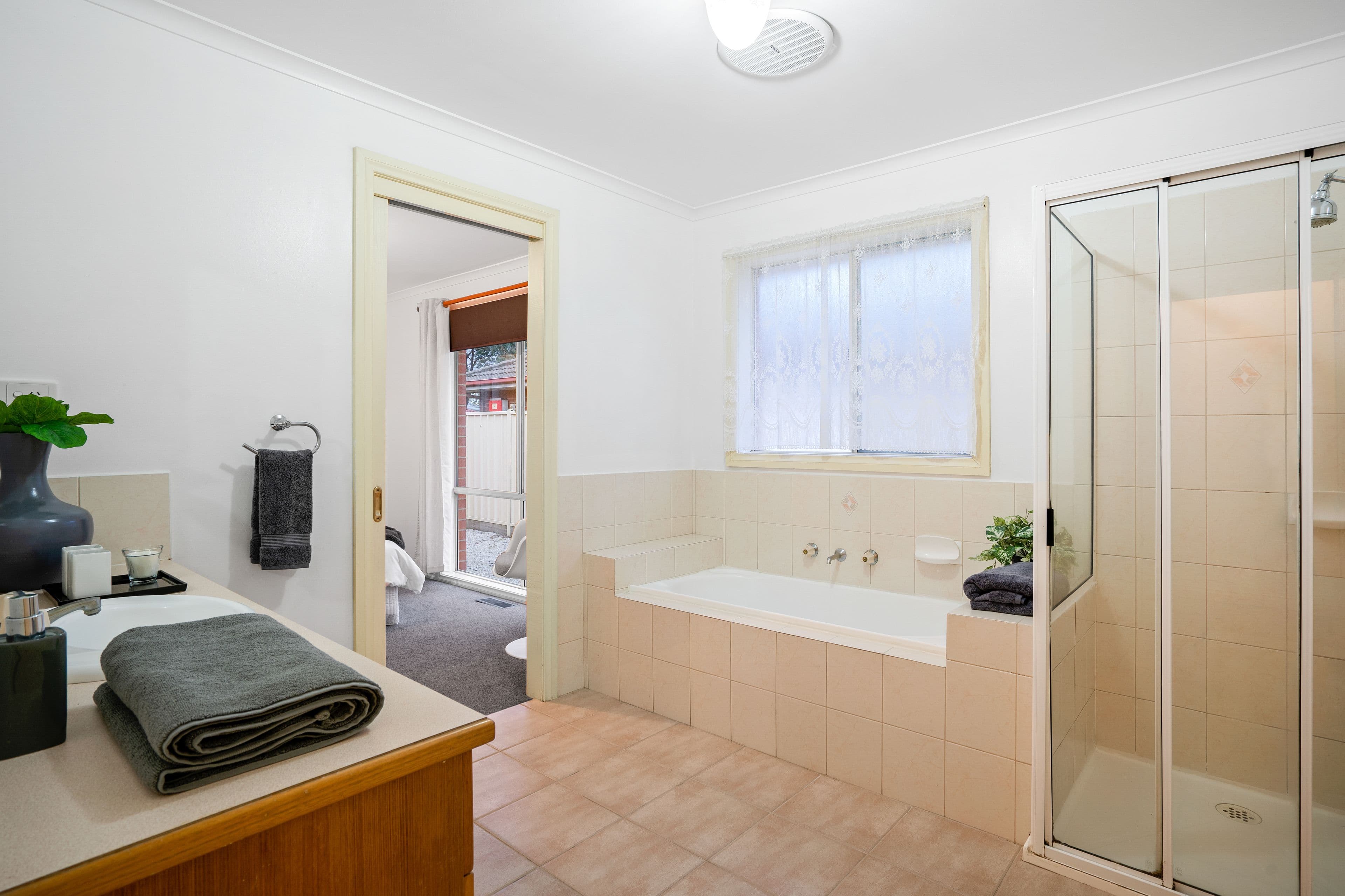 1 Eccles Close, Mill Park VIC 3082, Mill Park - Thumbnail 7