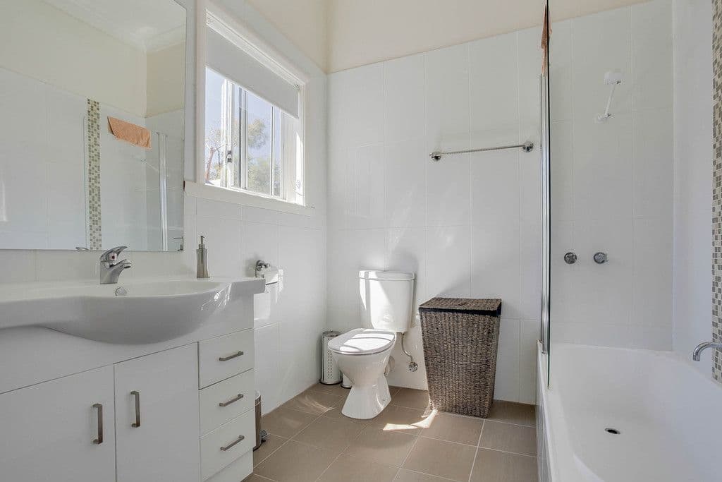 136 Alanvale Road, NEWNHAM TAS 7248, Newnham - Thumbnail 4