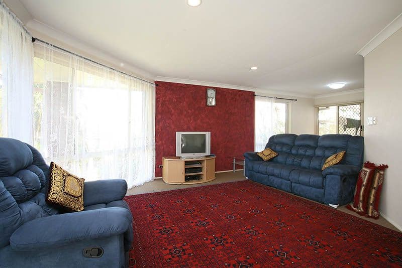 2 Carnoustie Court, ARUNDEL QLD 4214, Arundel - Thumbnail 2