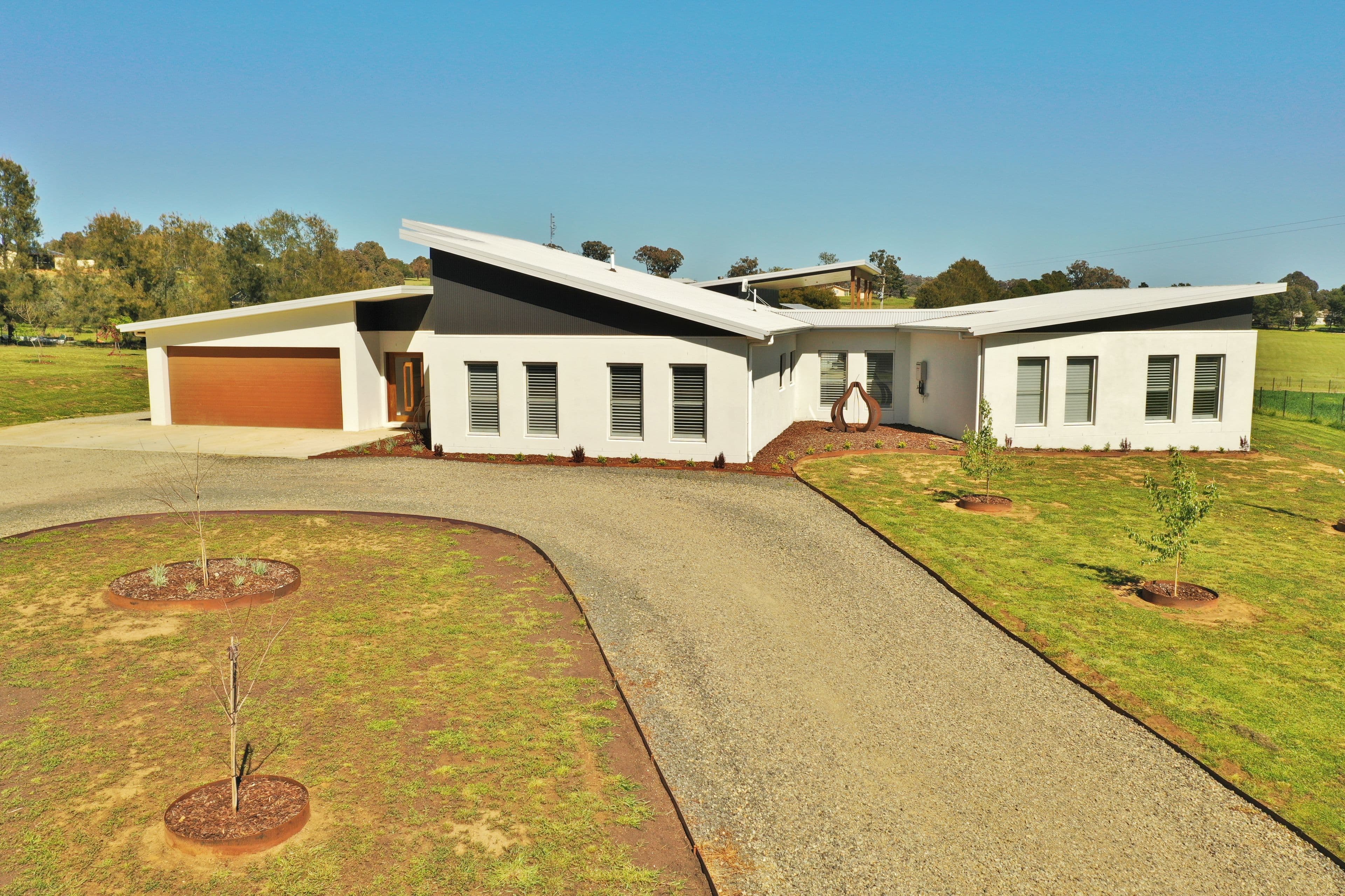 76 Saines Road, Young NSW 2594, Young - Thumbnail 2