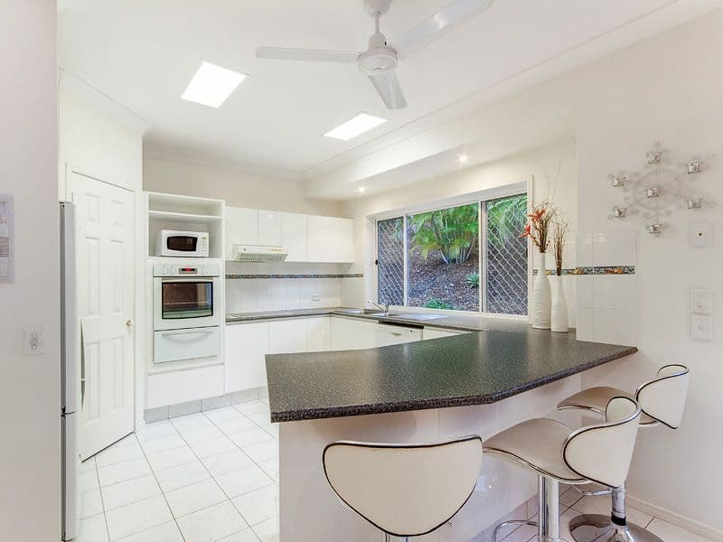 7 Rosewall Place, Oxenford QLD 4210, Oxenford - Thumbnail 8