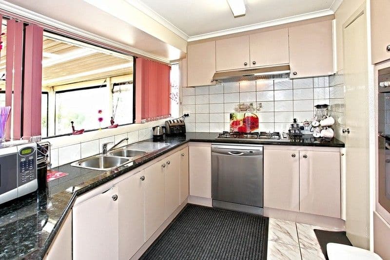 3 Retreat Place, WERRIBEE VIC 3030, Werribee - Thumbnail 2
