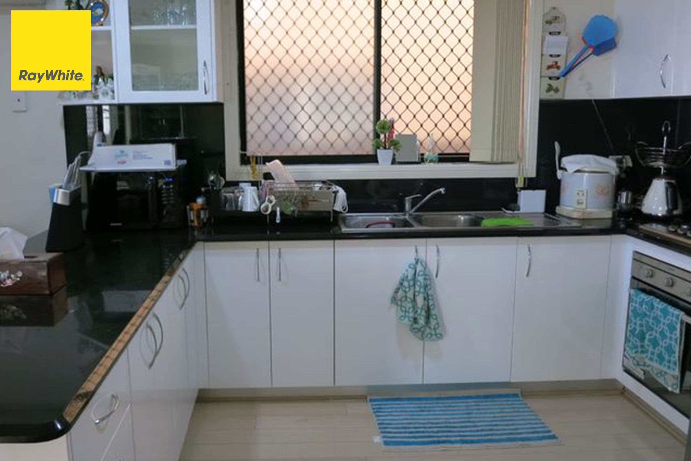 115 Lord Howe Drive, Hinchinbrook - Thumbnail 2