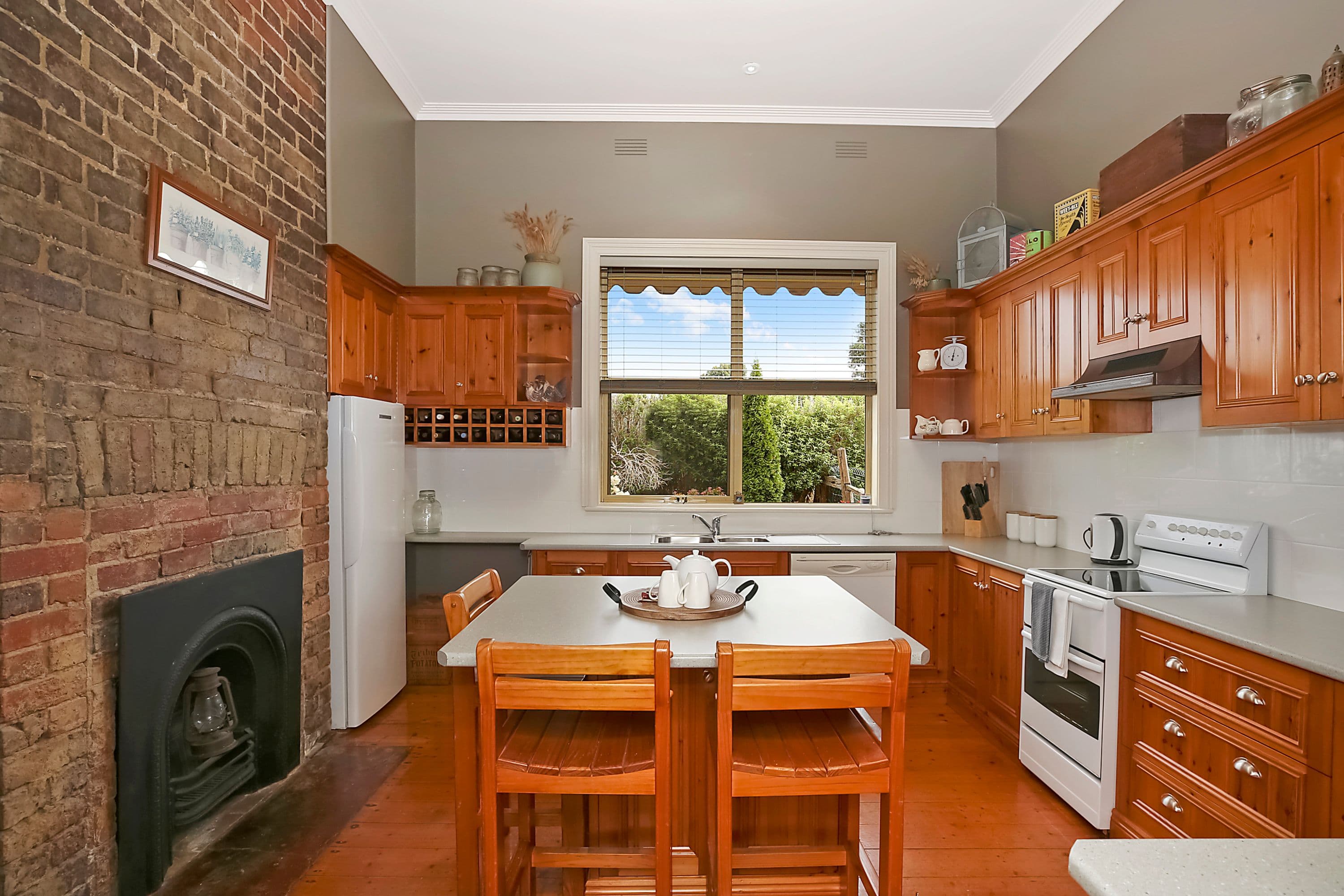 35 Fenton Street, Camperdown VIC 3260, Camperdown - Thumbnail 4