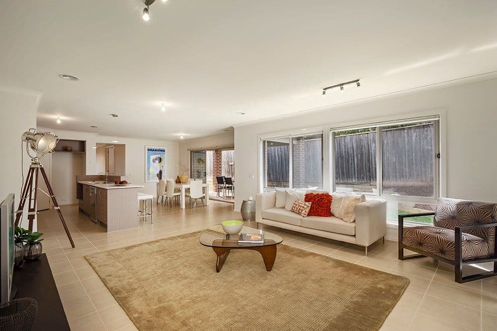 33 Toulon Drive, TEMPLESTOWE LOWER VIC 3107, Templestowe Lower - Thumbnail 2