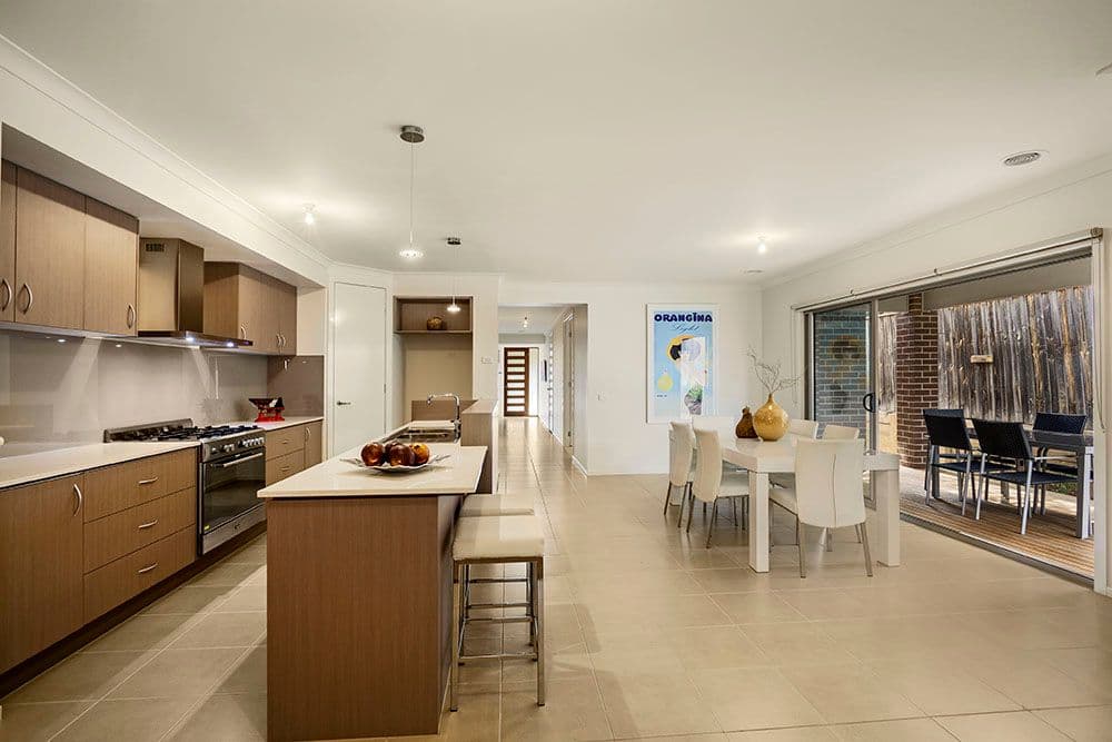 33 Toulon Drive, TEMPLESTOWE LOWER VIC 3107, Templestowe Lower - Thumbnail 3