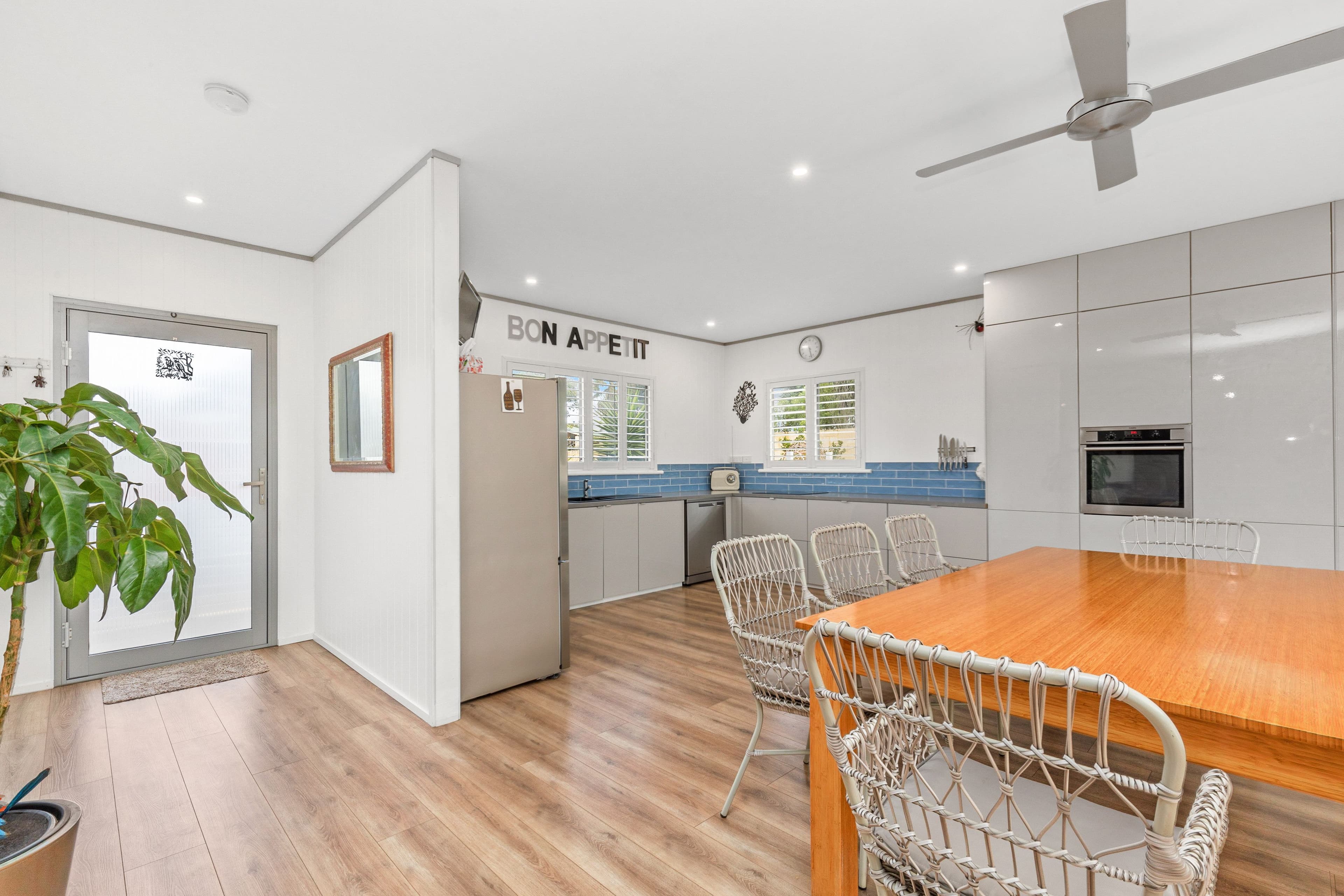 27A Hood Terrace, Sorrento WA 6020, Sorrento - Thumbnail 2