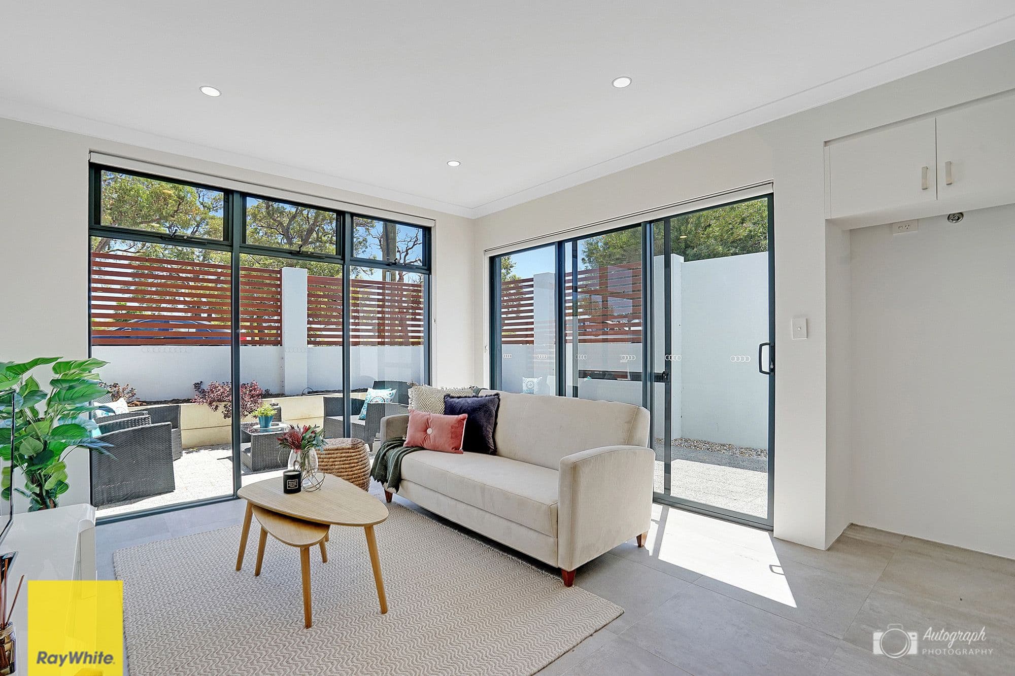 32 Birchley Crescent, Balga WA 6061, Balga - Thumbnail 2