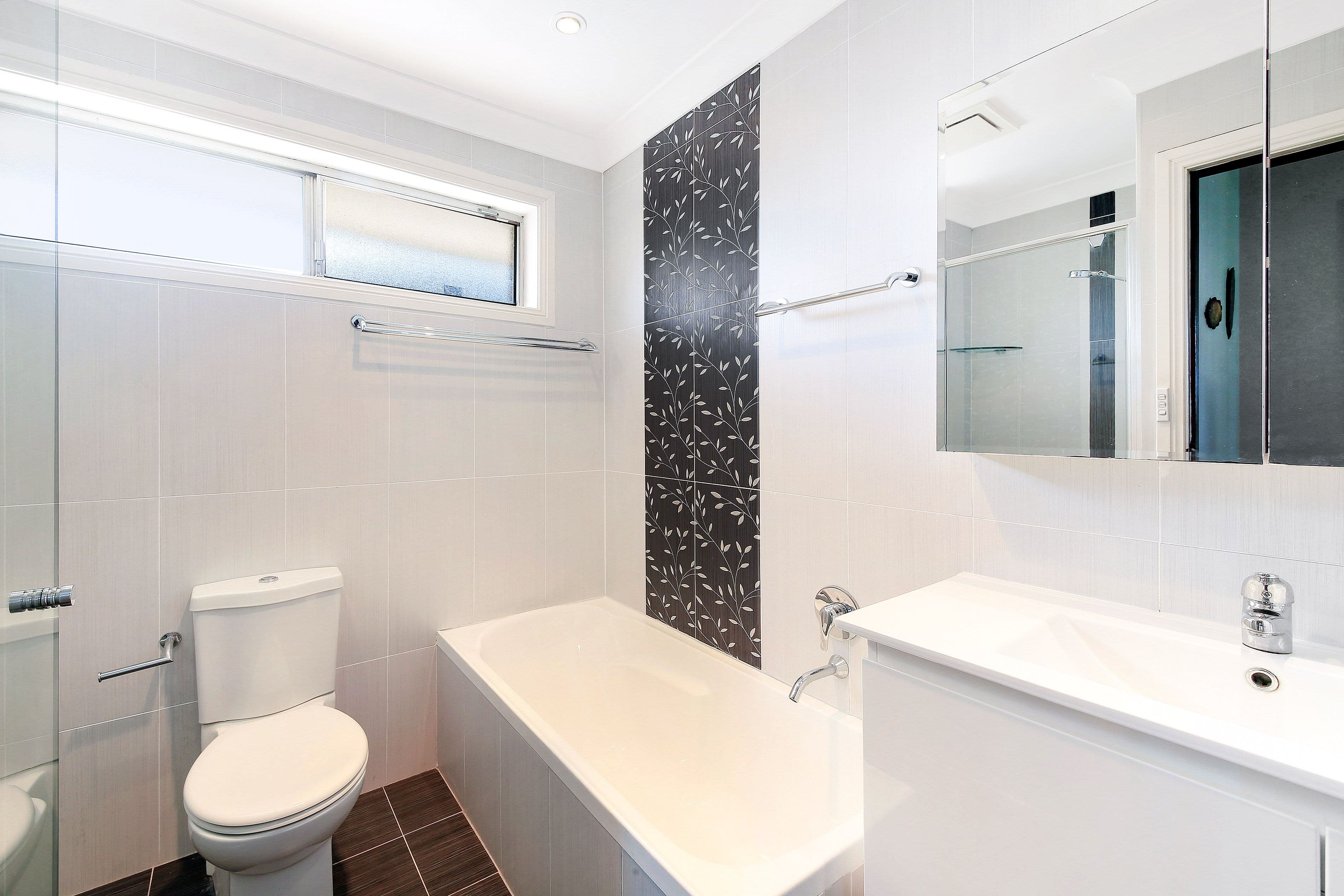 14 Saric Avenue, Georges Hall NSW 2198, Georges Hall - Thumbnail 5