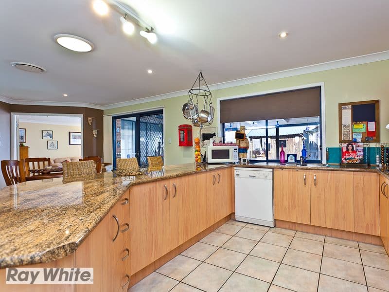 21 Montclare Court, CASHMERE QLD 4500, Cashmere - Thumbnail 4