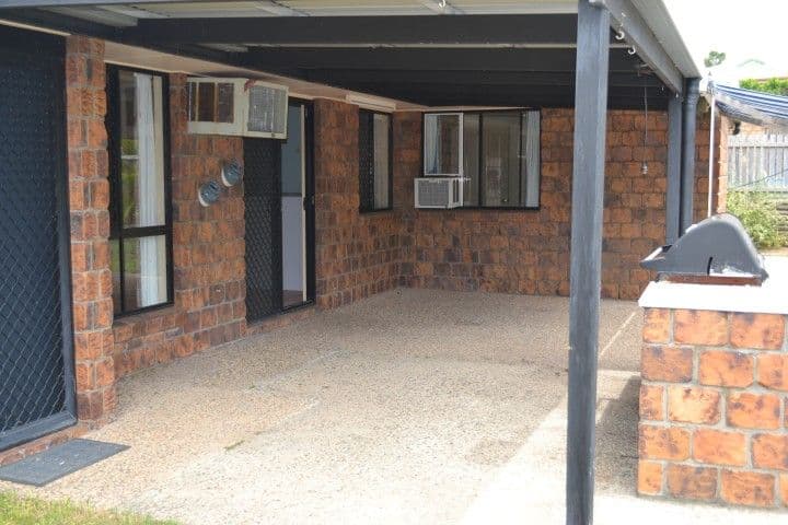 10 Walker Street, CLINTON QLD 4680, Clinton - Thumbnail 7