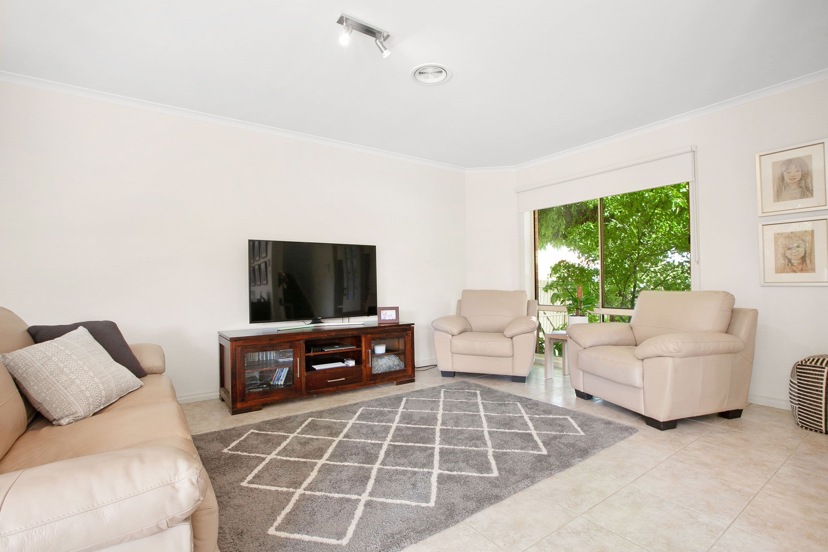 44 Pickett Street, Reservoir VIC 3073, Reservoir - Thumbnail 3