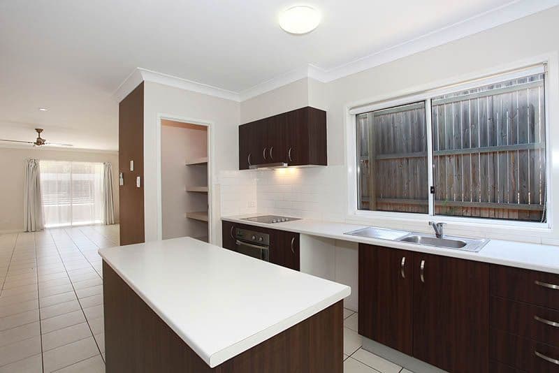24 Elmwood Circuit, SPRINGFIELD LAKES QLD 4300, Springfield Lakes - Thumbnail 3