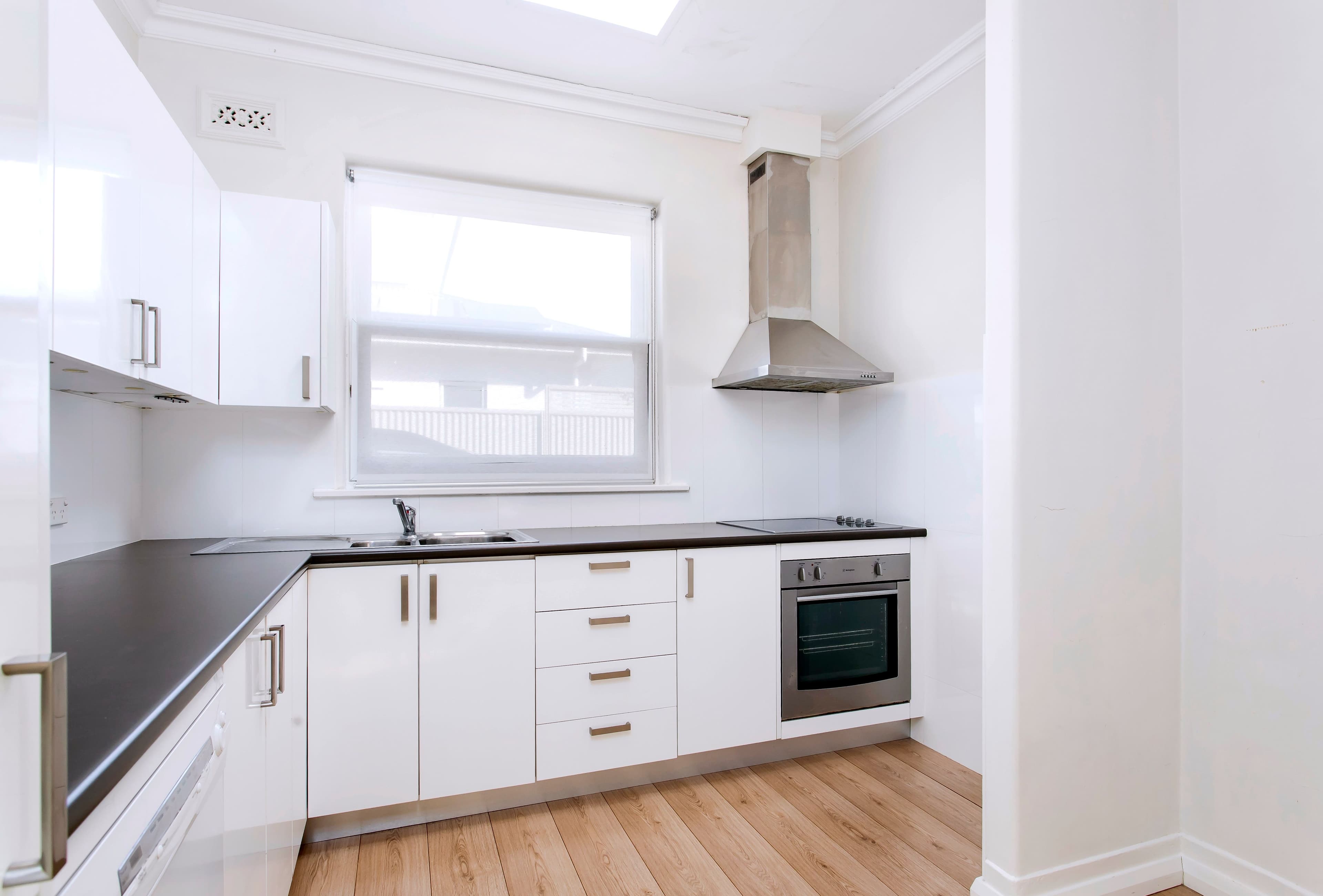 14 Blackburn Avenue, Glenelg North SA 5045, Glenelg North - Thumbnail 2