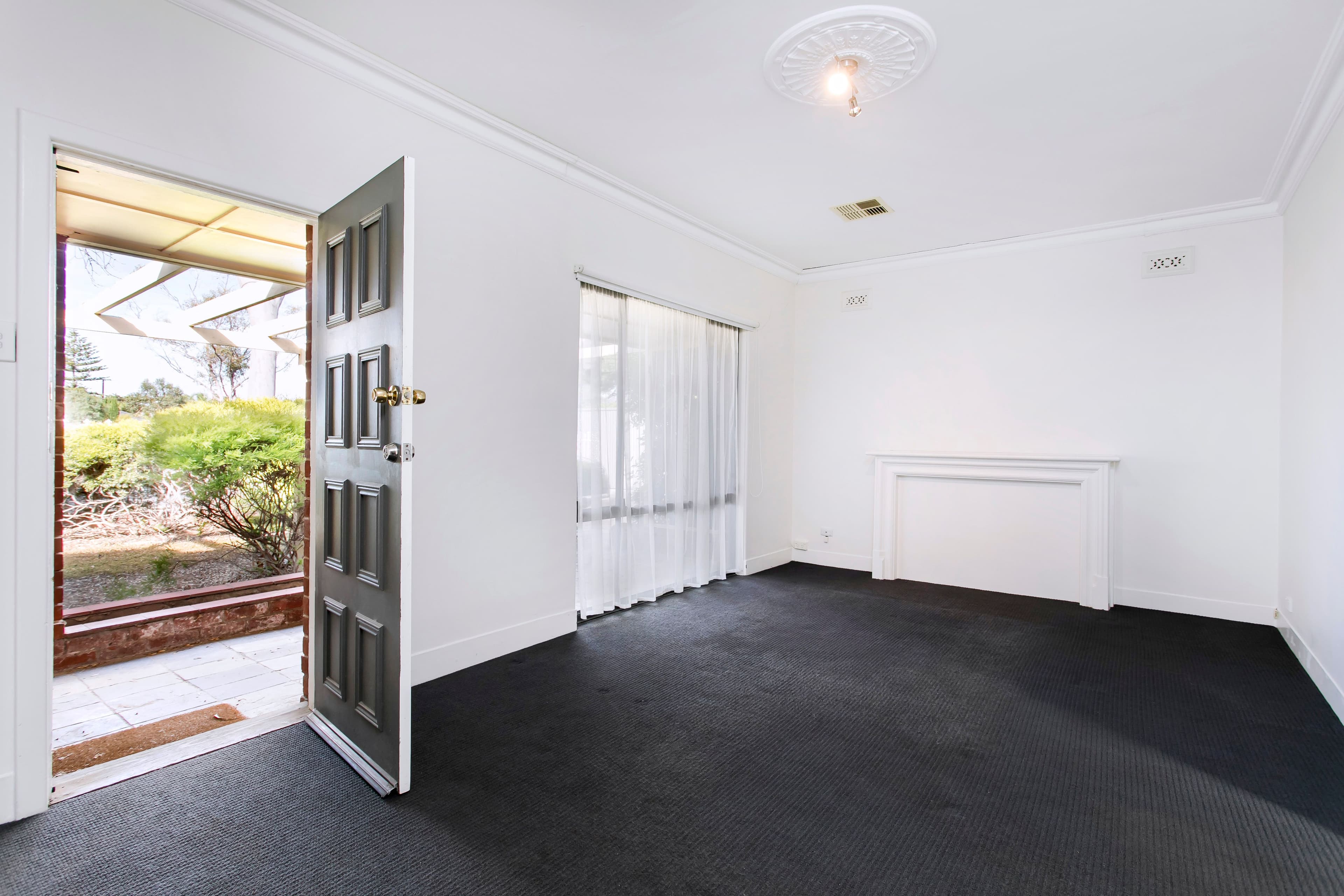 14 Blackburn Avenue, Glenelg North SA 5045, Glenelg North - Thumbnail 4