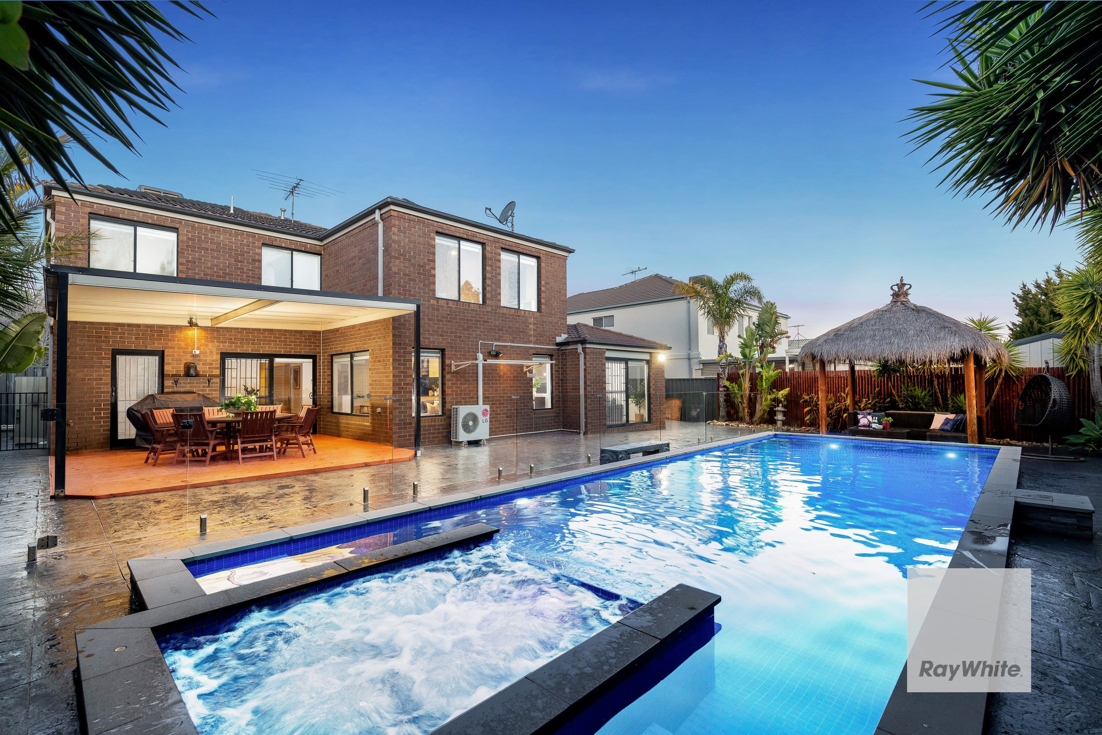 16 Lancely Green, Caroline Springs VIC 3023, Caroline Springs - Thumbnail 2