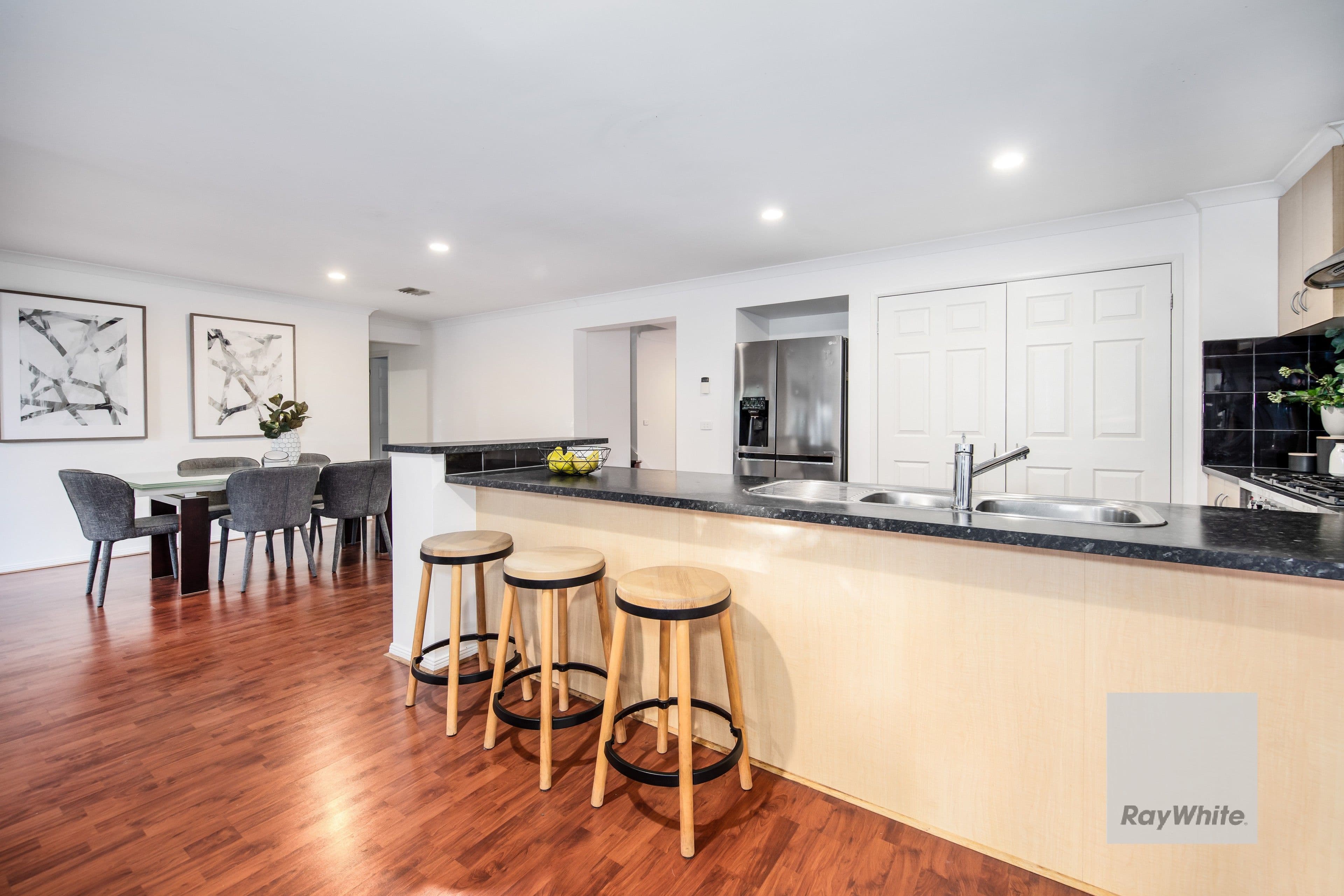 16 Lancely Green, Caroline Springs VIC 3023, Caroline Springs - Thumbnail 6