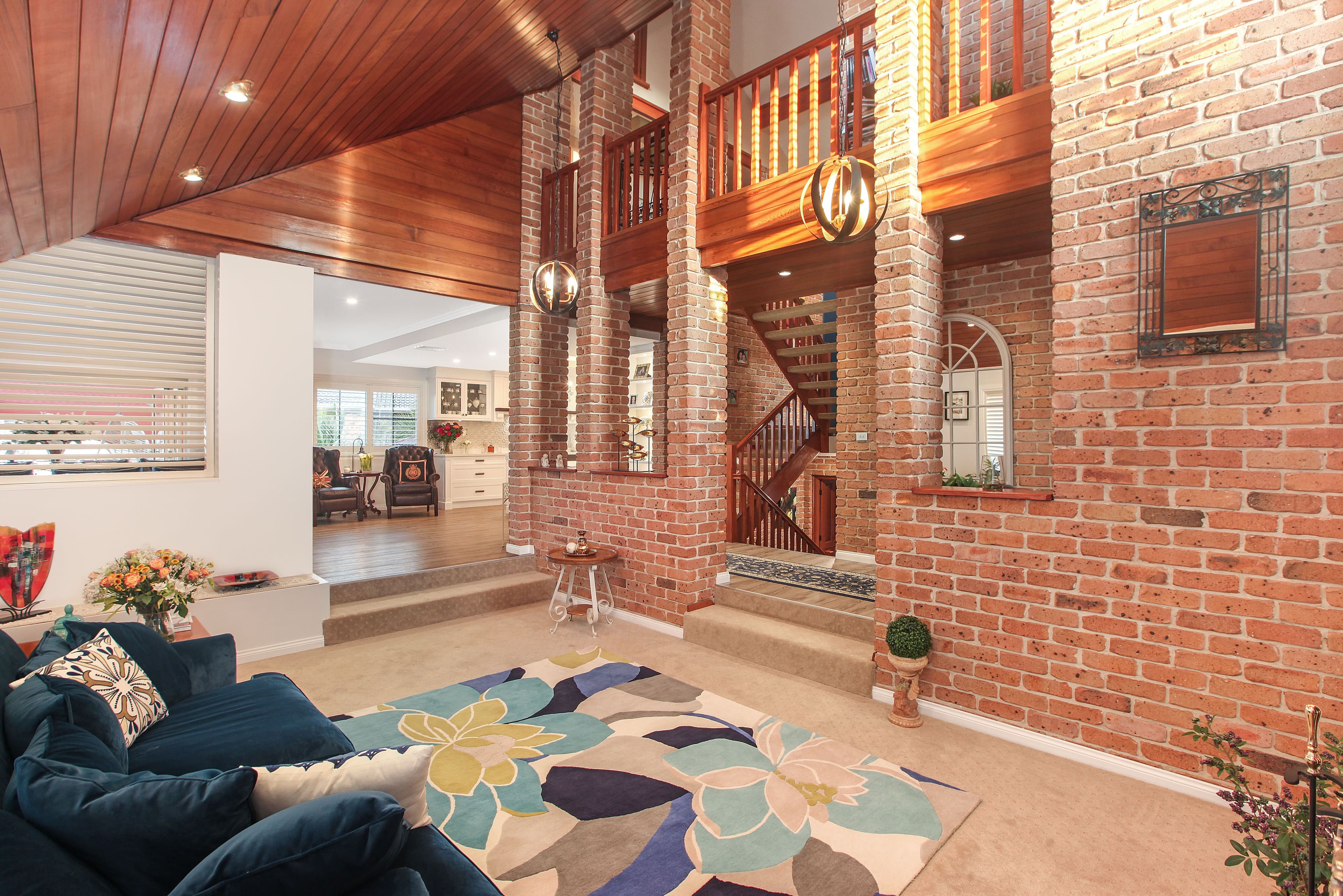 6 Avalon Close, Bossley Park - Thumbnail 2