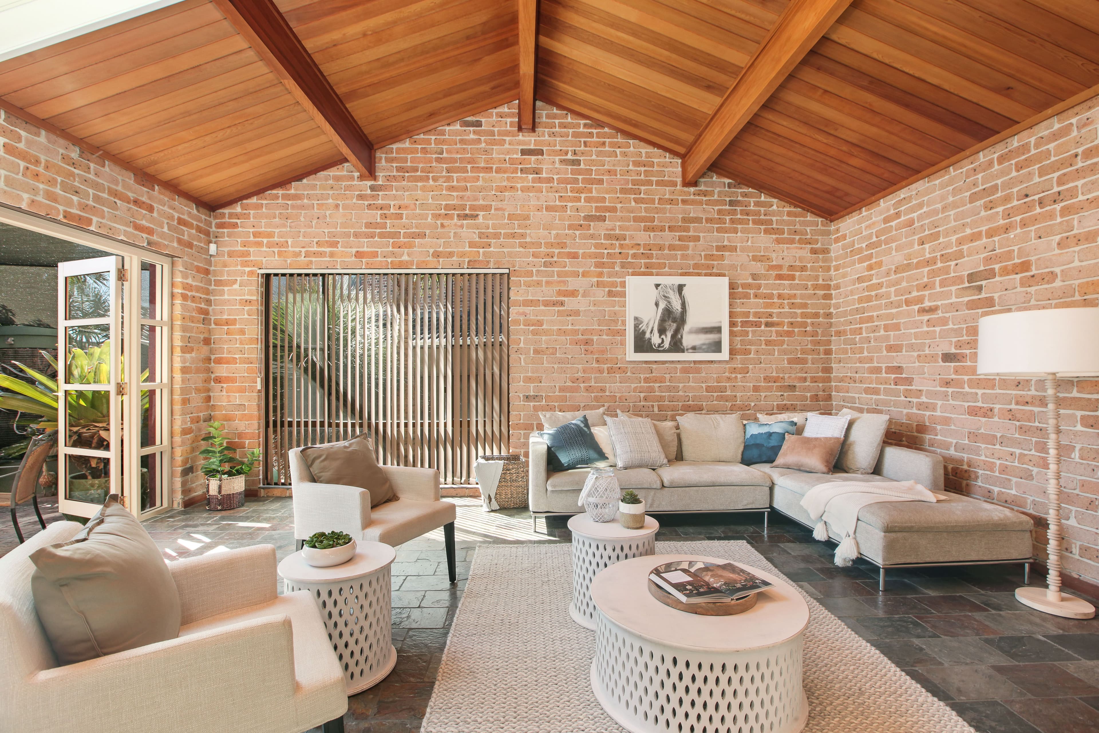 6 Avalon Close, Bossley Park - Thumbnail 3