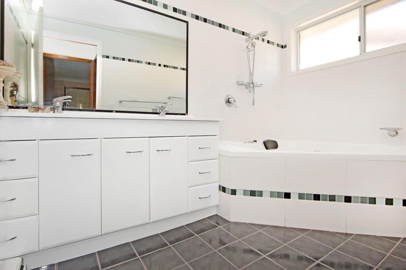 6 Marilyn Crescent, TUMBI UMBI NSW 2261, Tumbi Umbi - Thumbnail 7