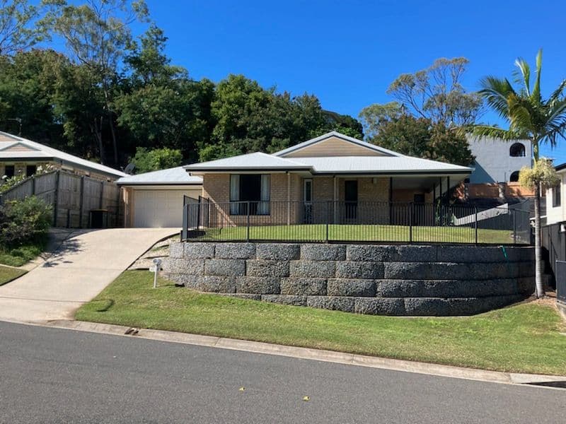 25 Bauhinia Street, Boyne Island QLD 4680, Boyne Island - Thumbnail 3
