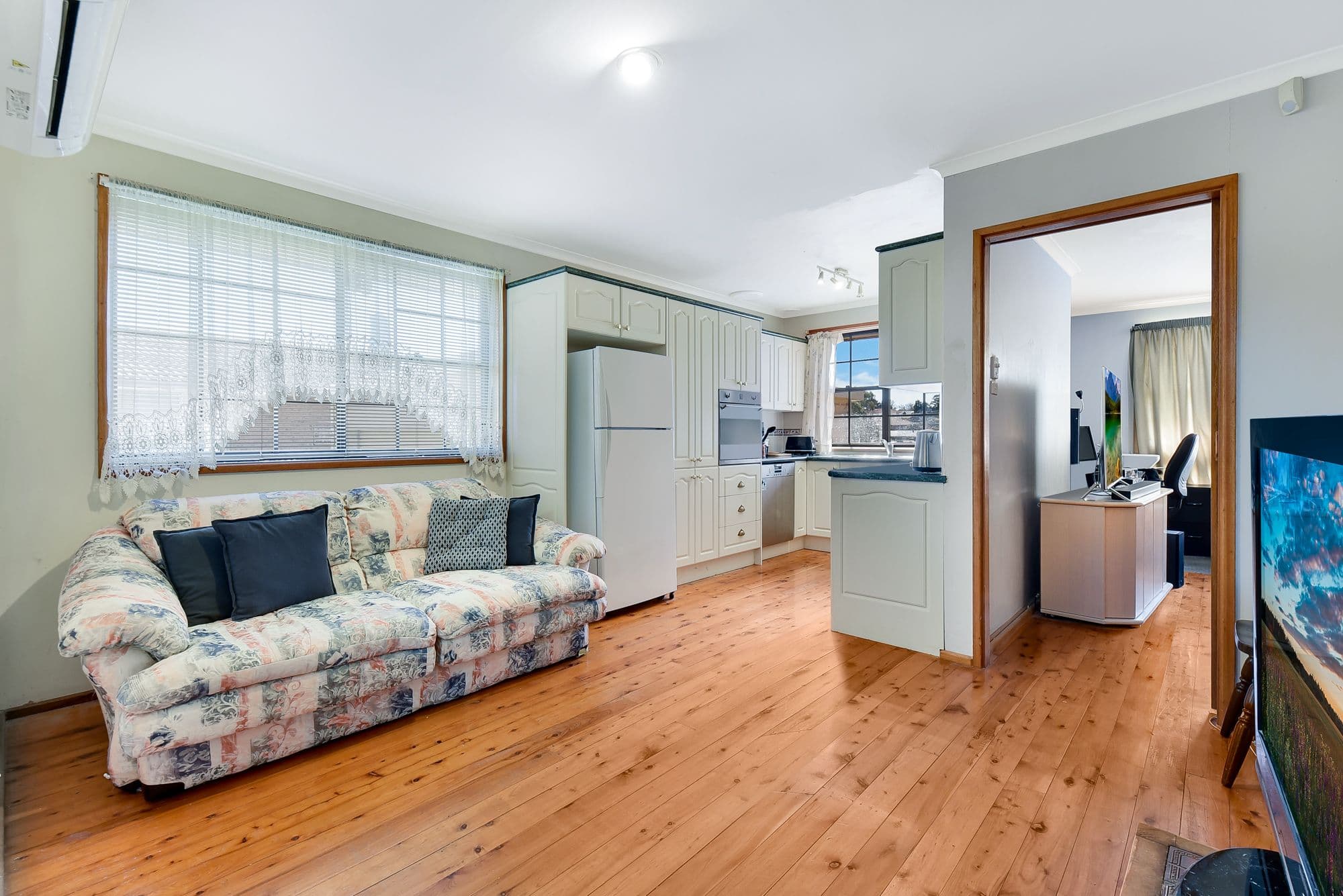 73 & 73a Westmoreland Road, Leumeah NSW 2560, Leumeah - Thumbnail 3