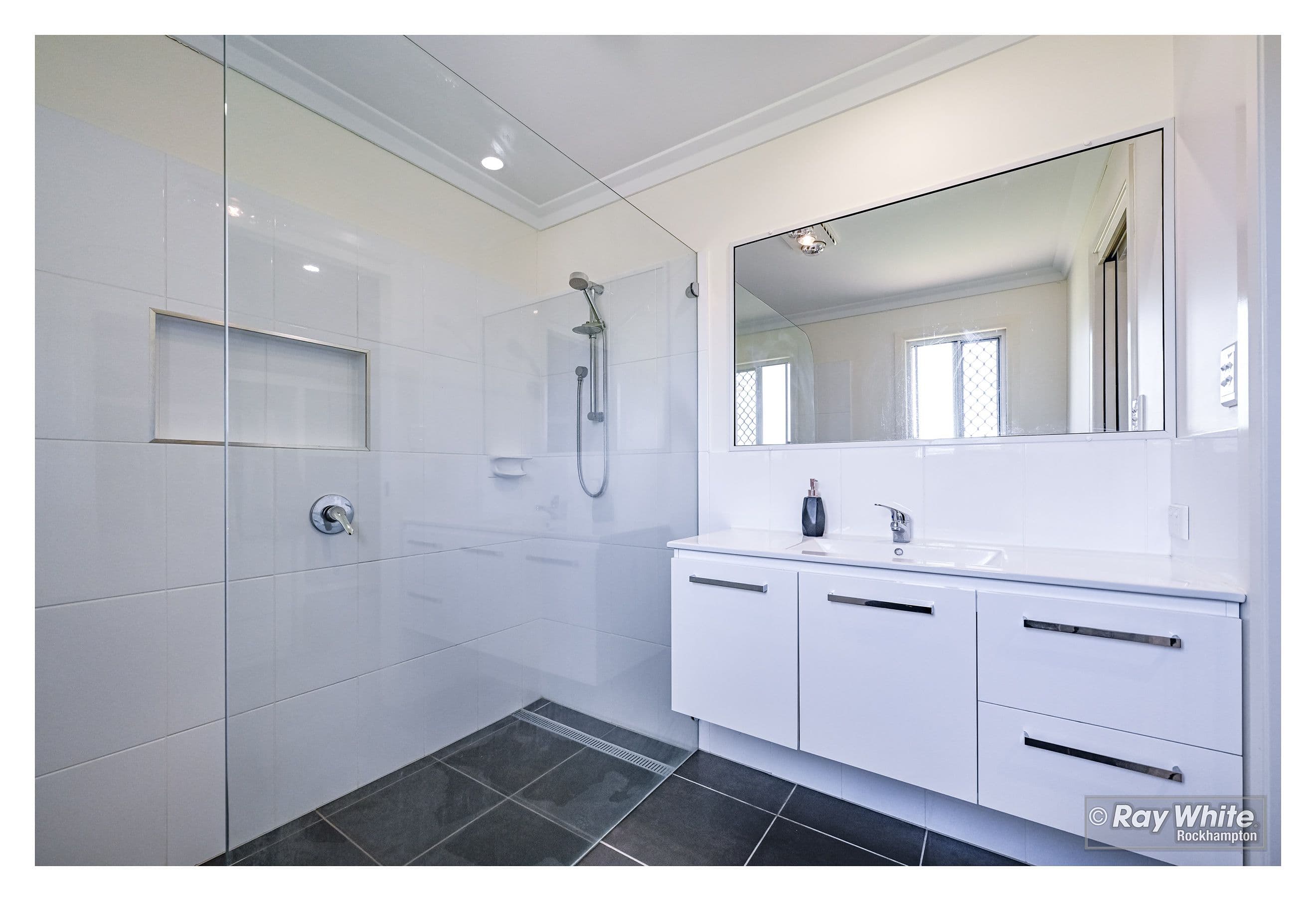 2 Bottlebrush Street, Norman Gardens QLD 4701, Norman Gardens - Thumbnail 7