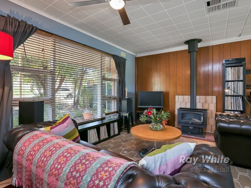 7 Wendy Avenue, Valley View SA 5093, Valley View - Thumbnail 2