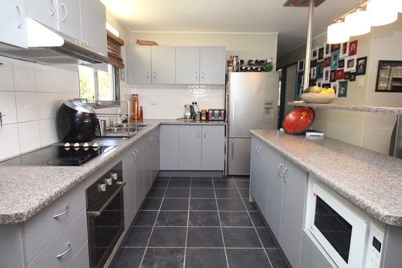 14 YUT FAY Avenue, Kelso QLD 4815, Kelso - Thumbnail 8