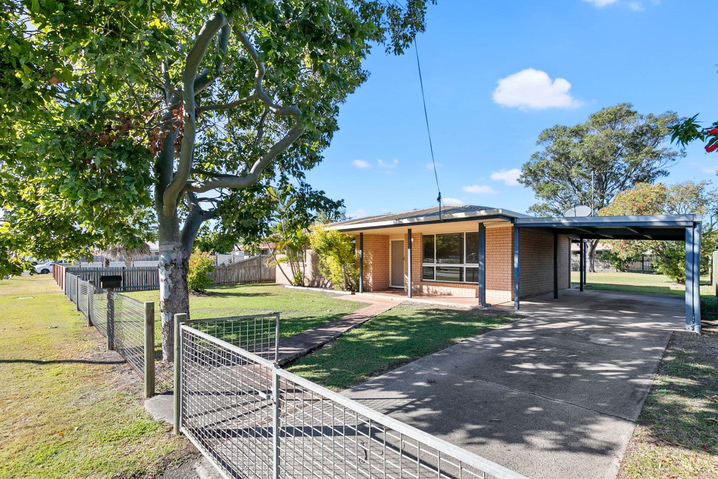 717 Boat Harbour Drive, Urangan QLD 4655, Urangan - Image 1