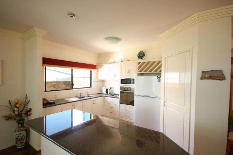 4 The Esplanade, GRASSTREE BEACH QLD 4740, Grasstree Beach - Thumbnail 6