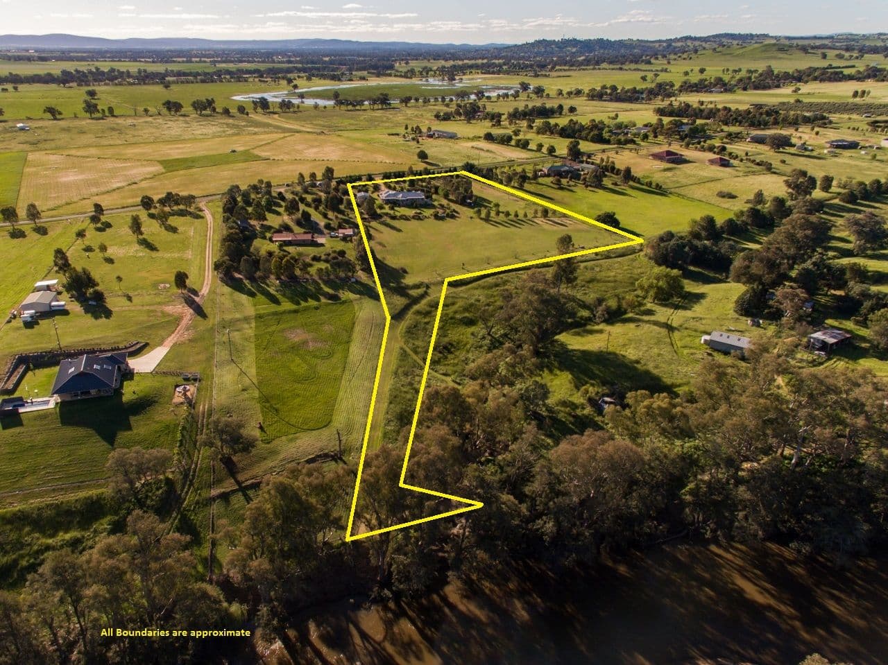 81 Vernon Drive, Cowra - Thumbnail 2
