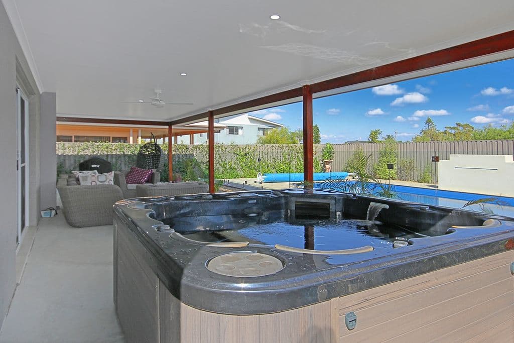 29 Bagarin Avenue, Tomakin - Thumbnail 3