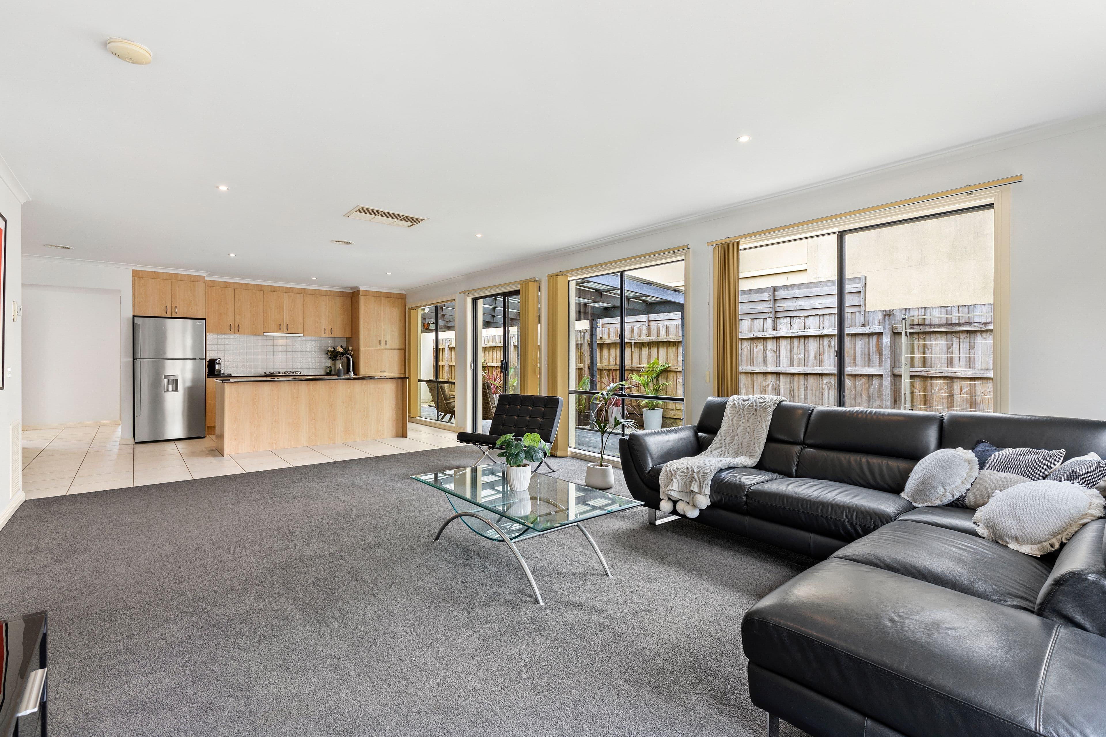 73 Sovereign Manors Crescent, Rowville VIC 3178, Rowville - Thumbnail 5