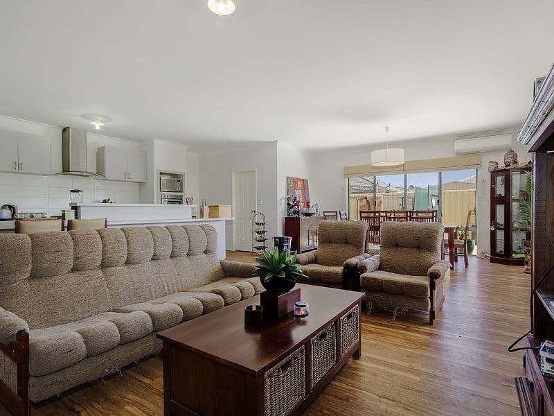 26 Banksiadale Gate, Lakelands WA 6180, Lakelands - Thumbnail 2