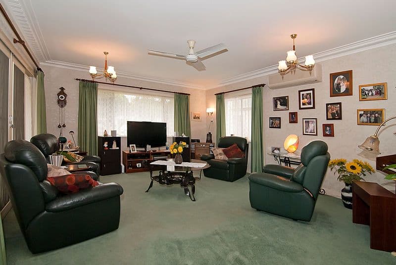 17 Kempsie Road, UPPER MOUNT GRAVATT QLD 4122, Upper Mount Gravatt - Thumbnail 2