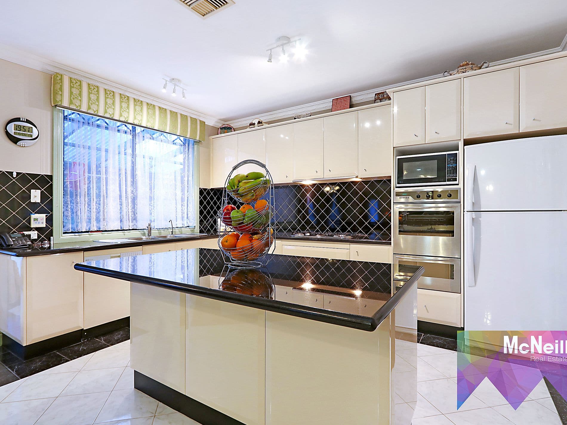 40 Wensleydale Drive, MORNINGTON, Mornington - Thumbnail 7
