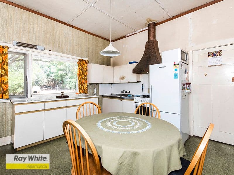 75 Chislehurst Road, Lesmurdie WA 6076, Lesmurdie - Thumbnail 4