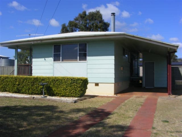 6 Cecil Street, OAKEY QLD 4401, Oakey - Image 1