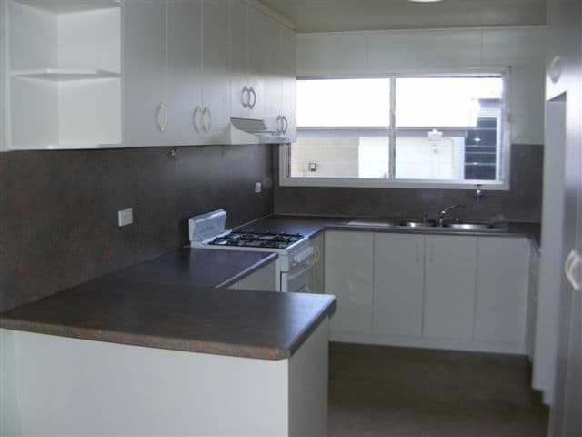 6 Cecil Street, OAKEY QLD 4401, Oakey - Thumbnail 3