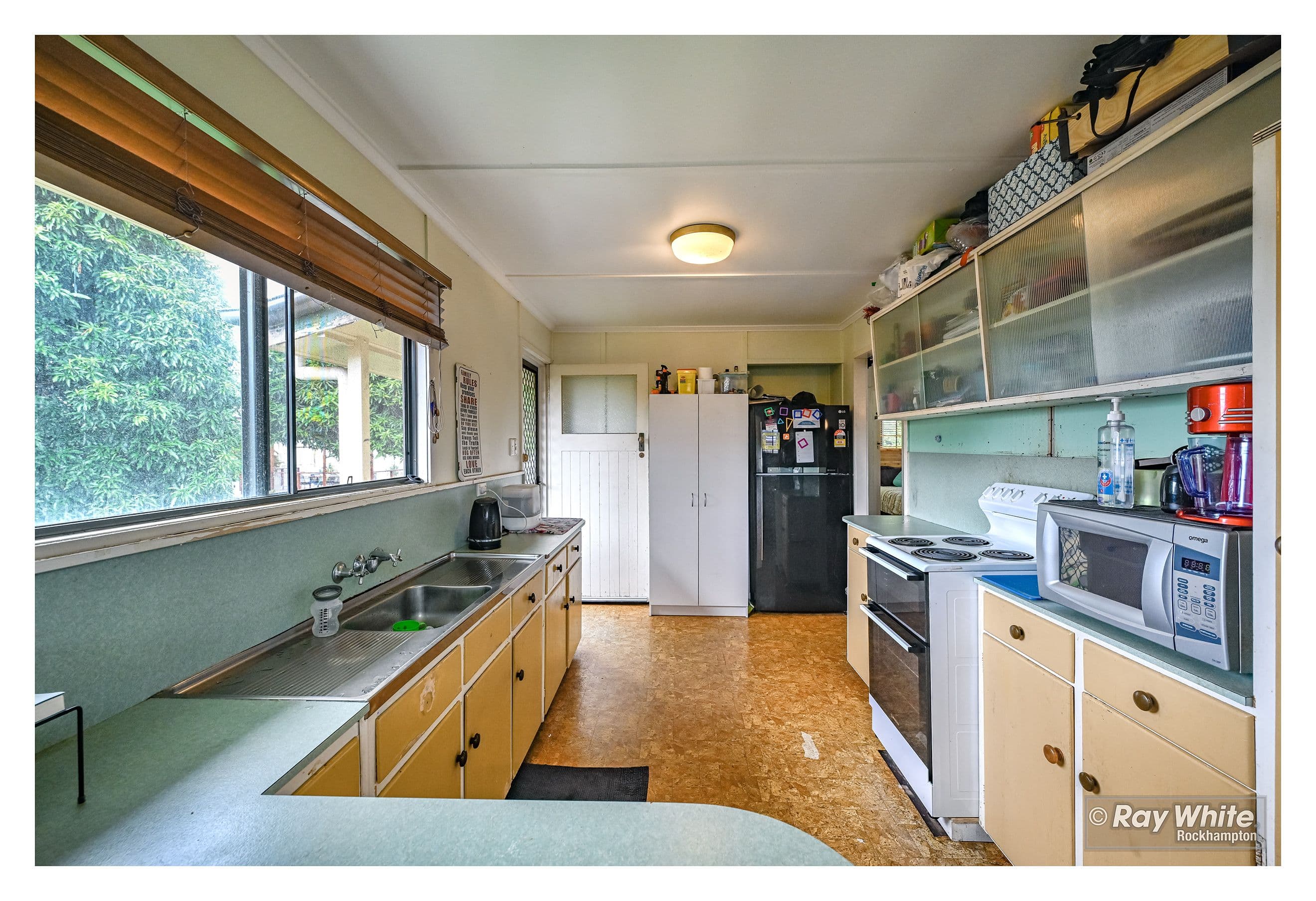 4 Wambool Street, West Rockhampton QLD 4700, West Rockhampton - Thumbnail 3