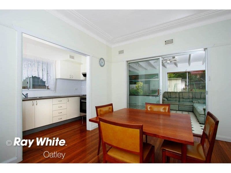 15 Boorara Avenue, OATLEY NSW 2223, Oatley - Thumbnail 2