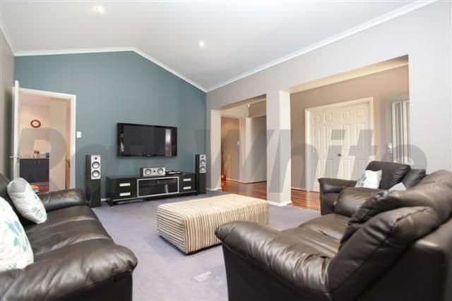 7 Woodbrook Grove, GLENMORE PARK NSW 2745, Glenmore Park - Thumbnail 3