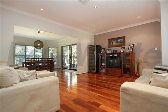 7 Woodbrook Grove, GLENMORE PARK NSW 2745, Glenmore Park - Thumbnail 4